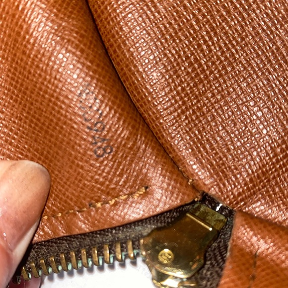 Louis Vuitton Monogram Papillon 30 Handbag - Picture 12 of 14